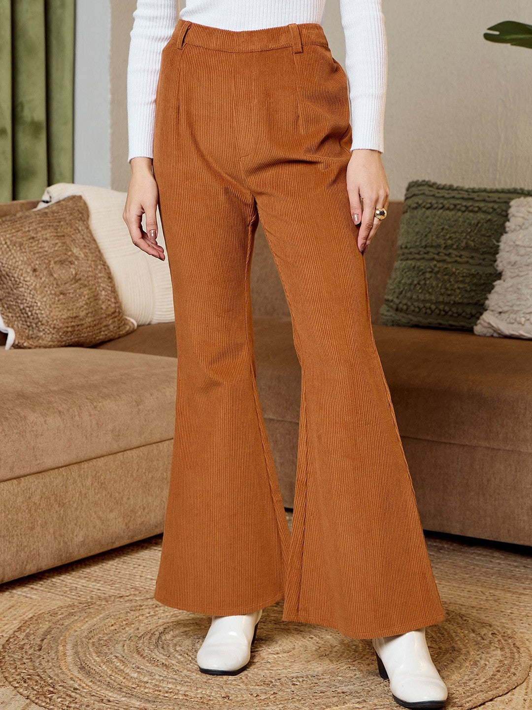 Women's Pants, Shorts, & Skirts